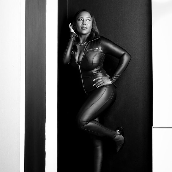 Meet your Posher, Violet - Picture 2 of 3